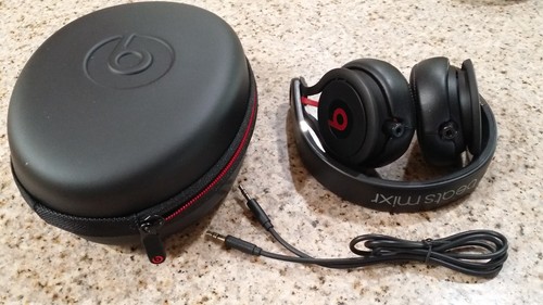 Beats dre mixr - by,