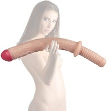Enorme dildo manganello anale