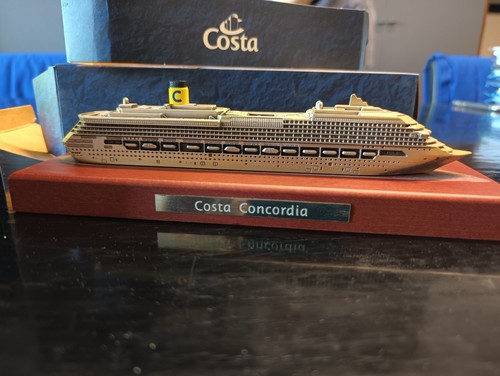 Modellino costa concordia - modellino,
