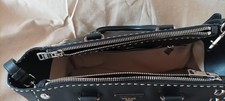 Borsa Prada in pelle nera con