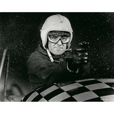 ON HER MAJESTY'S SECRET