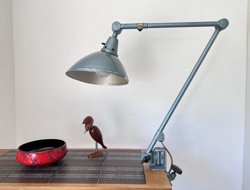 Vecchia lampada officina - vecchia,