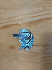 fregio da basco paracadutisti col moschin uniforme militare divisa