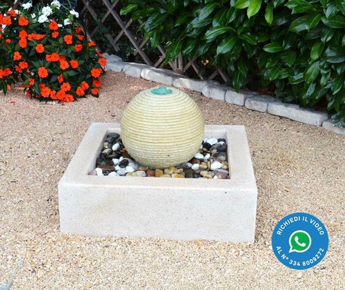Fontana sfera vetroresina
