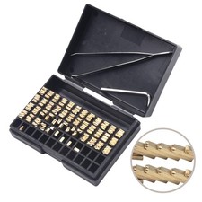 Set di lettere in rame