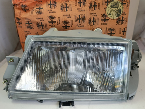 Faro anteriore sinistro