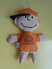 vecchio PUPAZZO CHARLIE BROWN PEANUTS stoffa I NEED ALL THE FRIENDS I CAN GET di
