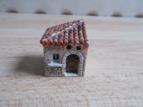 Casetta miniatura carlton by - j,