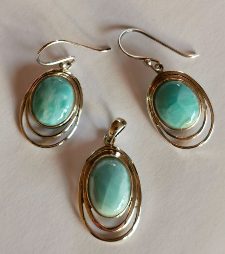 Set orecchini pendenti - +, con