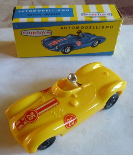 Sam toys aston - aston, martin