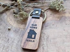 Personalised wooden keyring - wooden,