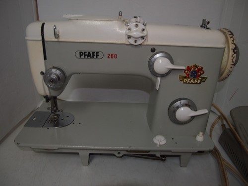Macchina cucire vintage - da,