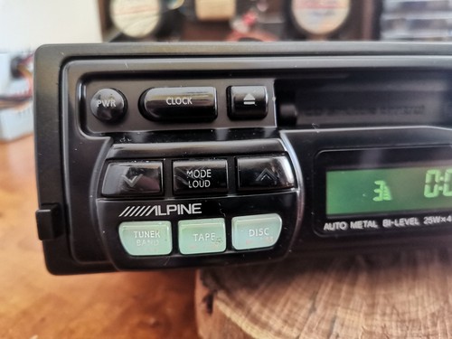 Autoradio vecchia scuola