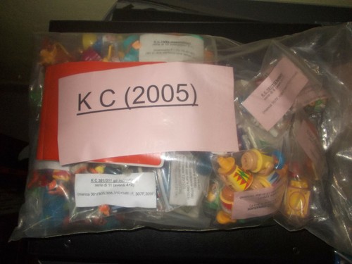 Lotto 103 sorpresine - #,