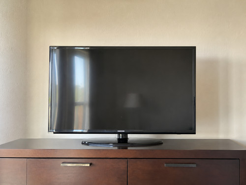 Samsung full led tv - 55”,