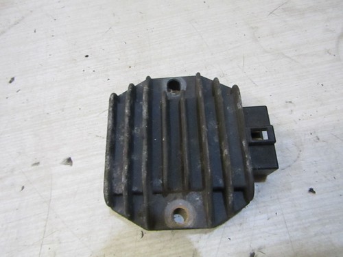 Regulateur tension origine - de,