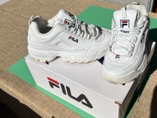 SCARPE BIANCHE "FILA" DA GINNASTICA O PASSEGGIO USATE DA DONNA O RAGAZZA N° 37,5