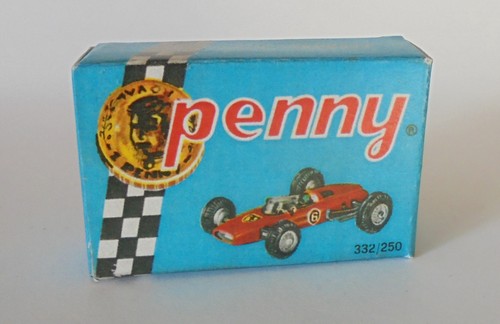 Repro box penny ferrari - box, f1