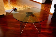 Tavolo in cristallo rotondo per soggiorno