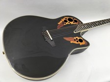 Chitarra acustica elettrica