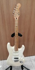 CHITARRA ELETTRICA FENDER