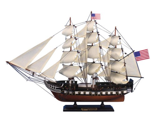Modellino nave alto legno - in,