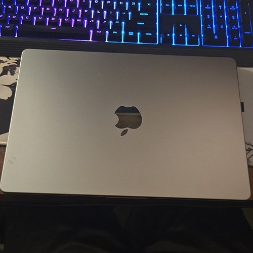 Apple macbook pro - apple,