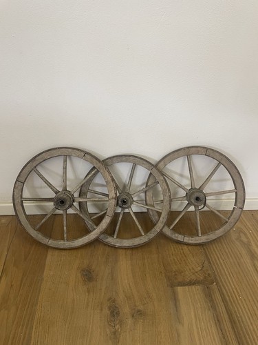 Lotto ruote legno antiche - lotto,