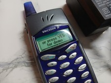 Ericsson T29s Flip Phone Con