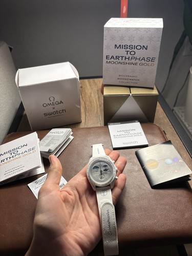 Swatch omega mission - mission, to