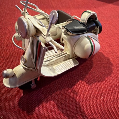 Modellino vespa bianco nero - bianco,