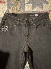 Pantalone Volcom Modown taglia 28x29 indossato solo un paio di volte.