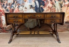 Bellissima scrivania inglese bifacciale in mogano intorno al 1900