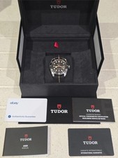 Tudor Black Bay 58, nero e oro