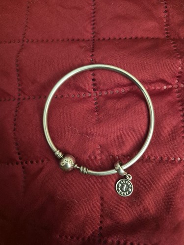 Bracciale pandora con charm - pandora,