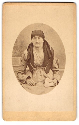 Fotografia donna anziana con