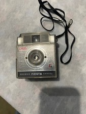 Macchina fotografica vintage Kodak Brownie Fiesta con cinturino
