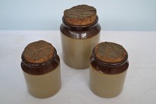 VECCHI BARATTOLI IN COTTO SMALTATO