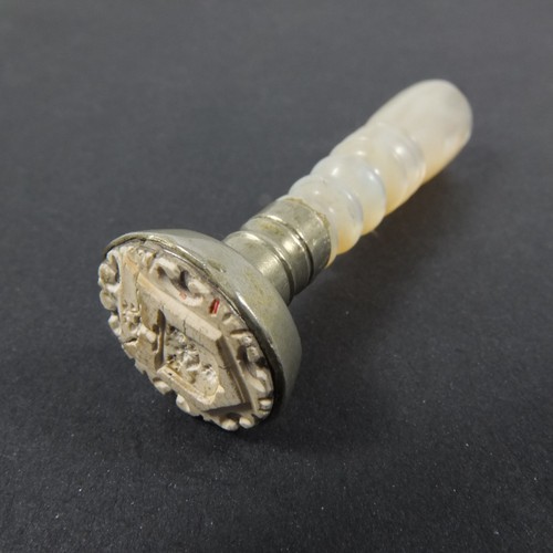 Antique mother pearl - pearl, wax