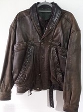 giubbotto pelle uomo vintage particolare 