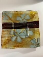 Vassoio in Vetro Marrone e Beige con Fiori Bianchi