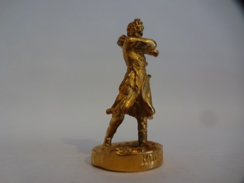 Statua metallo battaglia - statua,