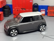 Modellino diorama Mini Cooper