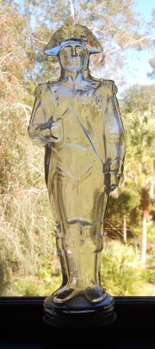 Bottiglia statuina liquore