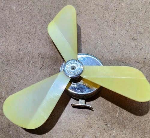 Mechanical fan hand held - mechanical, le