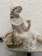 Lladro Porcelain Figure 4907