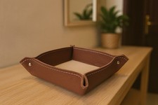 SVUOTA TASCHE PORTA OGGETTI IDEA REGALO IN VERA PELLE MARRONE, DIM. 18x18cm