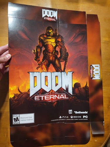 Scatola danneggiata leggi doom - danneggiata,
