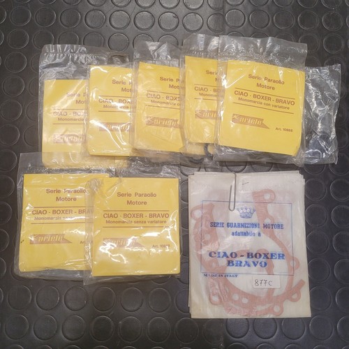 Stock kit guarnizioni paraoli