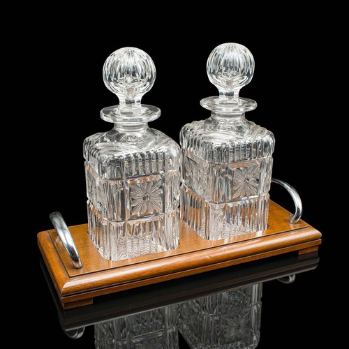 Antico servizio decanter